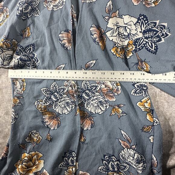 J Robert’s Women’s Floral Print Top Size Small - Picture 4 of 6